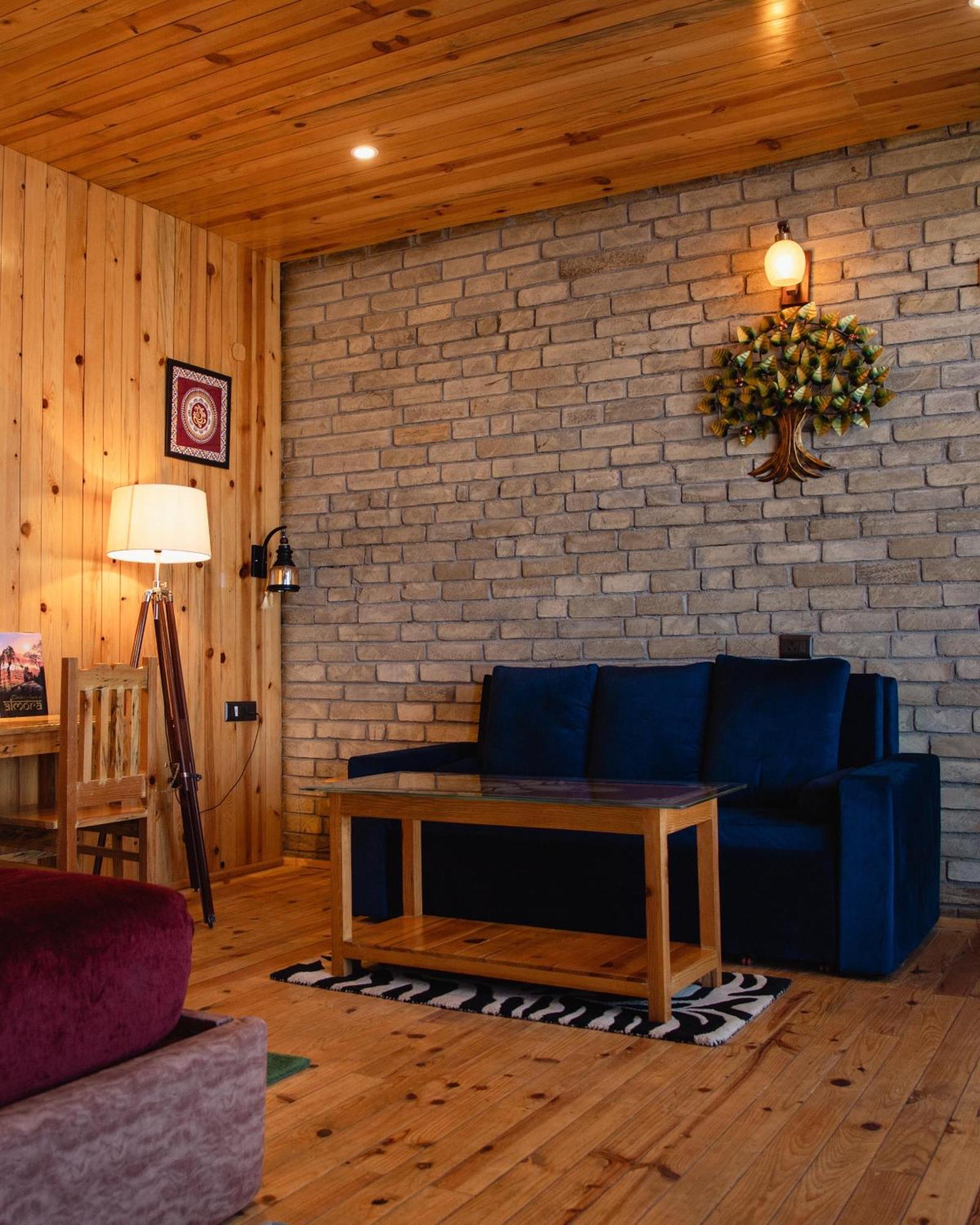 Kasar Himalaya Holiday Resort, Binsar Rd Almora Dış mekan fotoğraf