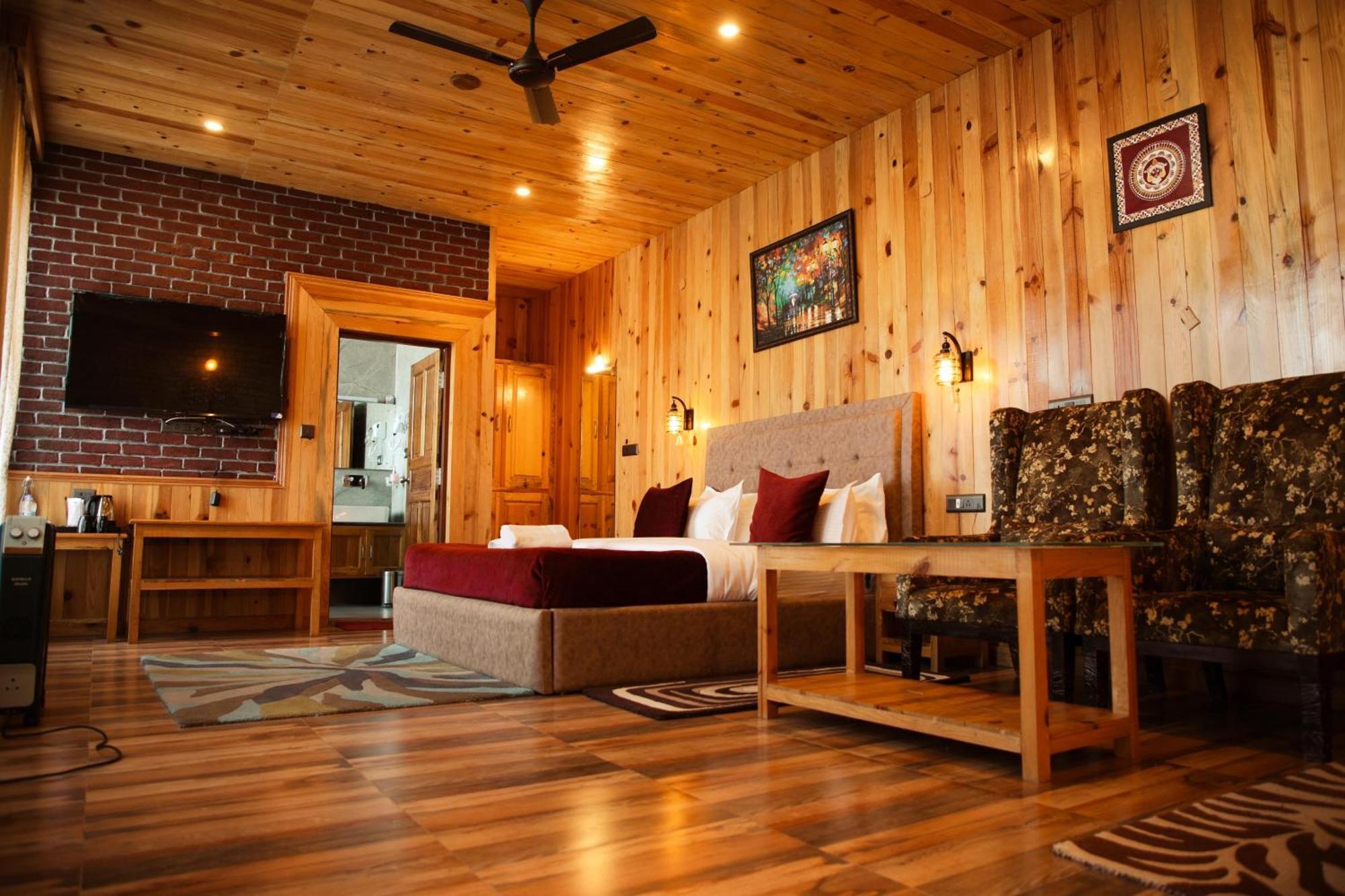 Kasar Himalaya Holiday Resort, Binsar Rd Almora Dış mekan fotoğraf